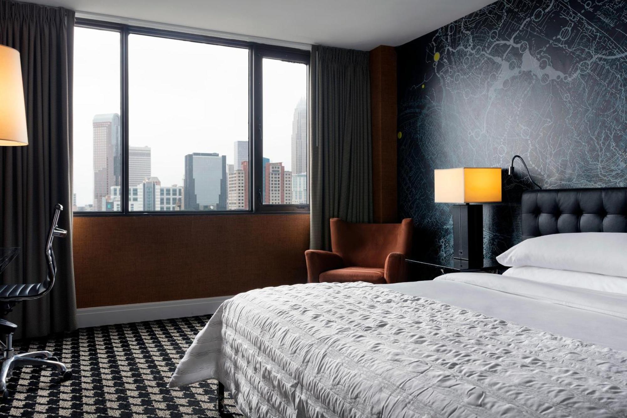 Guest room, 1 King, City view,1633693759:JPEG